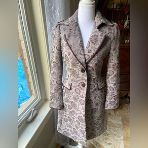 Gorgeous one of a kind paisley coat is a size 4 … very detailed and tailored !